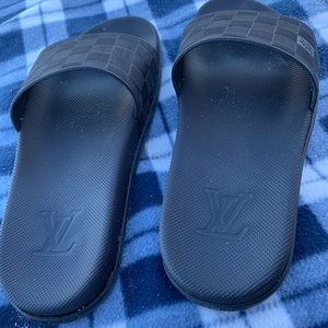 Louis Vuitton ladies slippers - BeeceeCollections